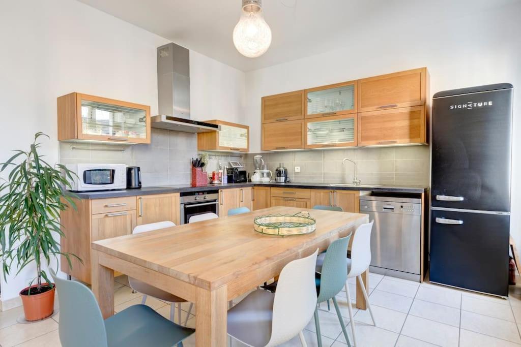 Vecchia Citta Cote Vieille Ville # Yolo Alp Home Анси Екстериор снимка
