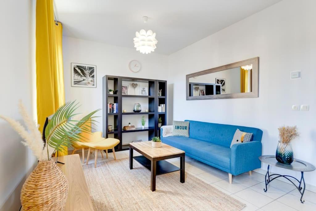 Vecchia Citta Cote Vieille Ville # Yolo Alp Home Анси Екстериор снимка